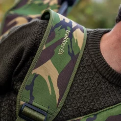 Trakker DPM Rutenfutteral, 3-Ruten 18 Trakker DPM Rutenfutteral, 3-Ruten -Fishing Verkaufe trakker dpm 3 rod padded sleeve 12ft 9